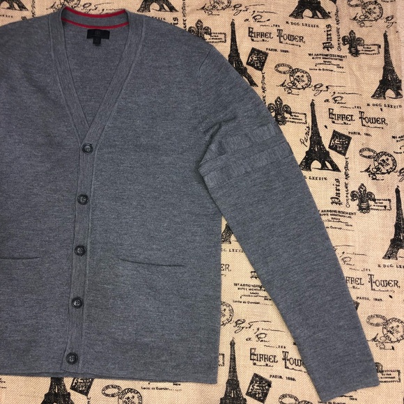 Banana Republic NWOT! Grey V Neck Button Down  Pockets Cardigan Sweater - Picture 4 of 13